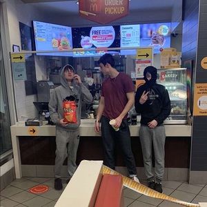 Meet your Posher, Andrew